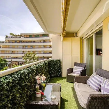 & Airport Saint-Laurent-du-Var